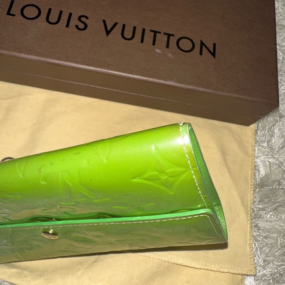 Louis Vuitton Sarah Wallet Monogram Vernis Vert Tonic - Picture 16 of 17